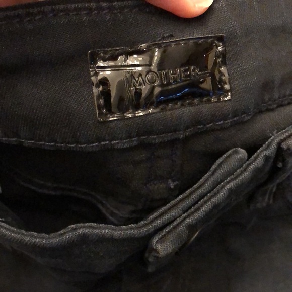 MOTHER Looker Ankle Fray Jeans in “Kiss in the Dark”, Size 25. - Picture 7 of 12